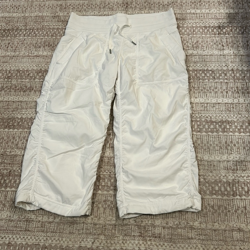 Lululemon athletic capris white